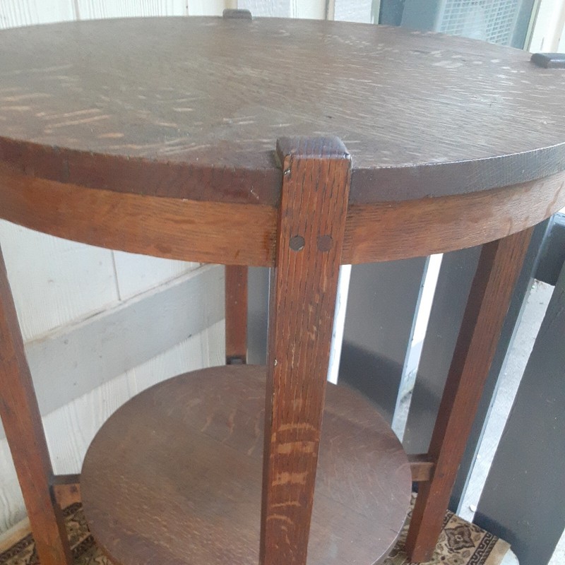 VINTAGE GUSTAV STICKLEY QUARTER SAWN OAK DOWLED ARTS&CRAFTS MISSION PARLOR TABLE gallery
