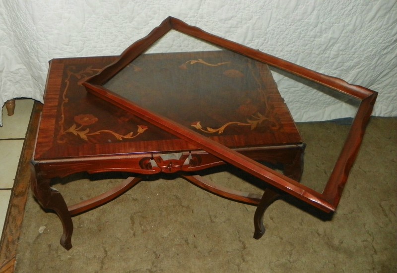 Mahogany Carved Inlaid Coffee Table with Glass Serving Tray (CT-203) gallery
