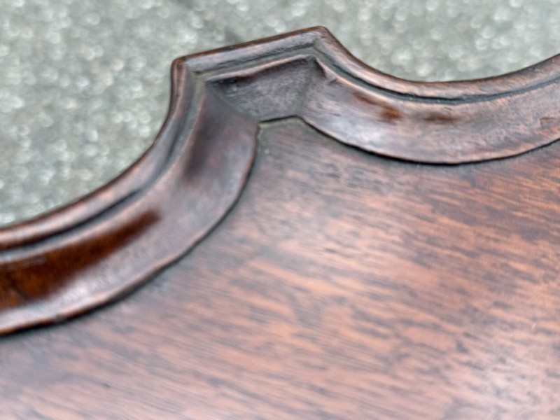 George III birdcage tilt-top tea table in solid mahogany. English, c1760-1780 gallery