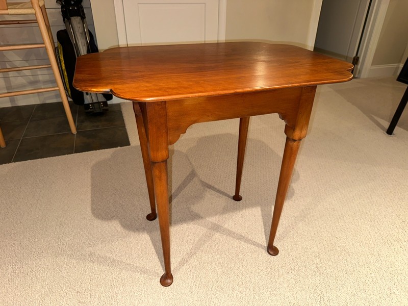 Eldred Wheeler Queen Anne Style Maple Beautiful Tea Table