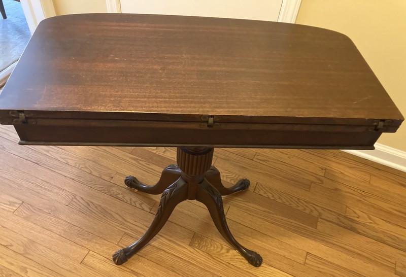 Georgian Style Mahogany Tripod Table With Ball And Claw Feet Antique gallery