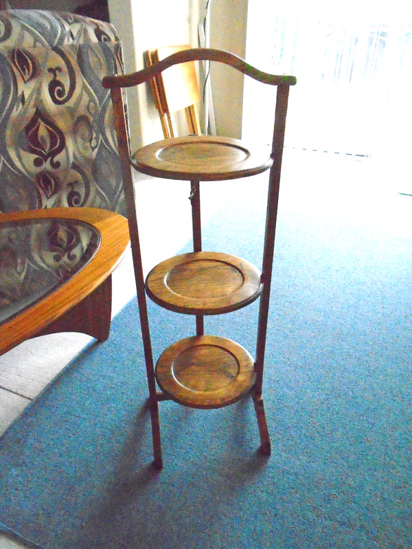 ANTIQUE ENGLISH OAK 3 TIER FOLDING CAKE STAND DISPLAY STAND NICE!!! gallery