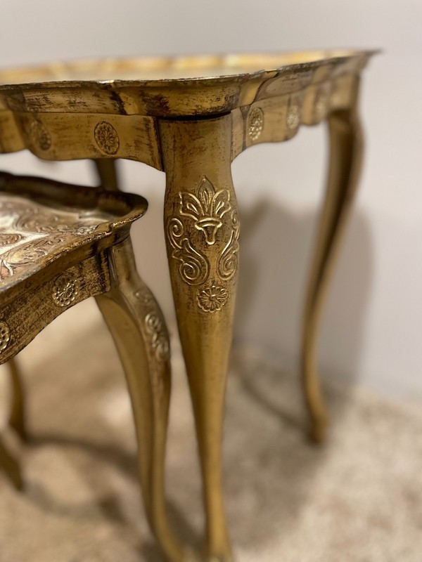 Set Vtg MCM Italian Florentine Hollywood Regency Glam Gold Nesting Side Tables gallery