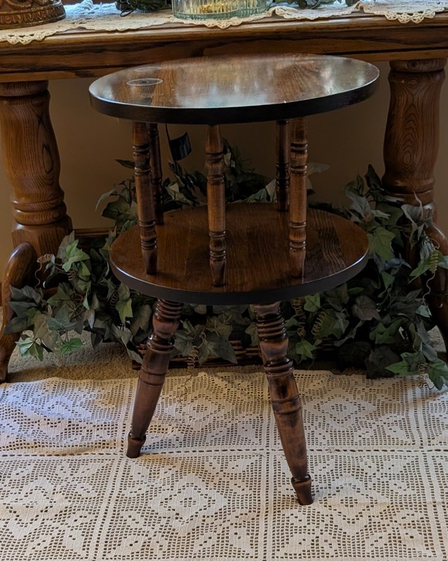 Vtg George B. Bent 2 Tier Maple Wood Round tri-leg Lamp End Table Night Stand gallery