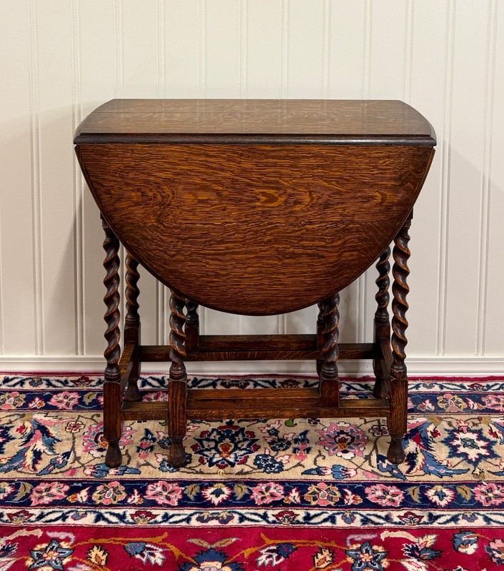 Antique English Table Drop Leaf Gateleg Barley Twist Oak Oval c. 1920-30s gallery