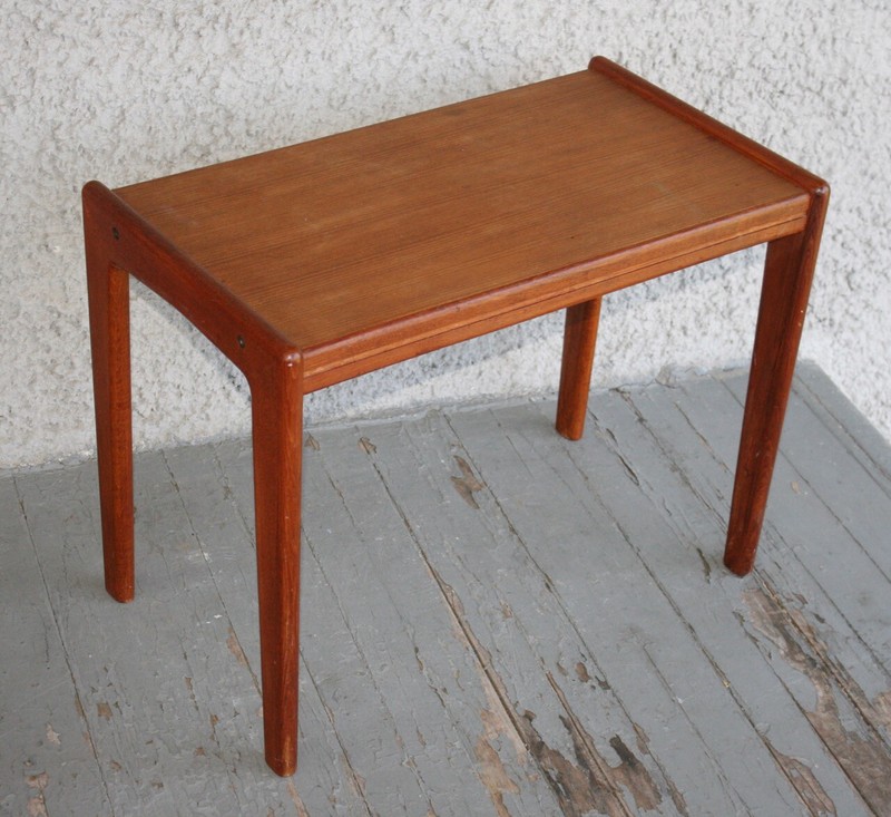 Vintage Side End Table. Teak Wood Mid Century Danish Modern Style RARE Design