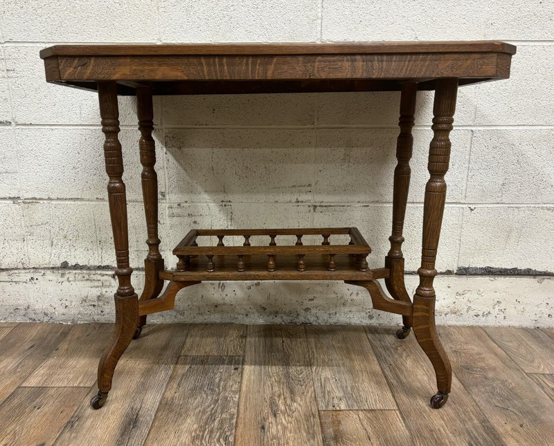 Antique Victorian Chittenden and Eastman Co. Tiger Oak Parlor Table Side Table