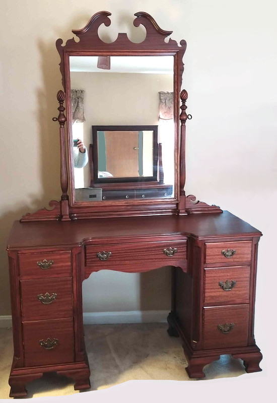 Antique Chippendale Georgian Style Mahogany Kneehole Vanity Desk Mirror & Bench