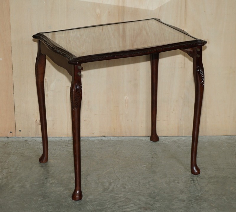 VINTAGE NEST OF THREE GOLD LEAF EMBOSSED BROWN LEATHER TOPS SIDE END WINE TABLES gallery