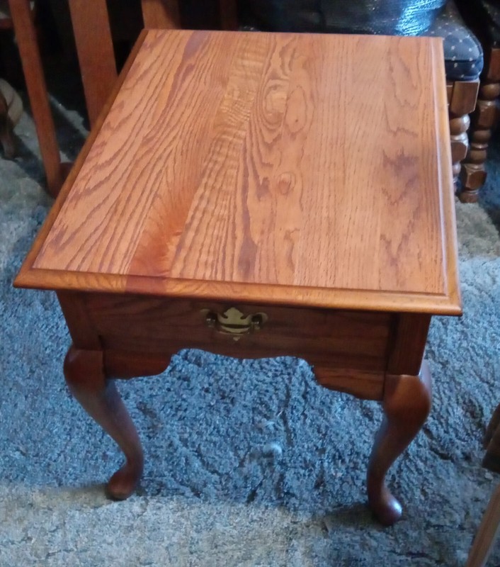 Mid Century Solid Oak End Table / Side Table by Kincaid (ET185)