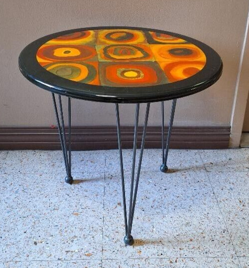 Wassily Kandinsky "Squares with Concentric Circles" Vintage Side Table C. 1980 gallery