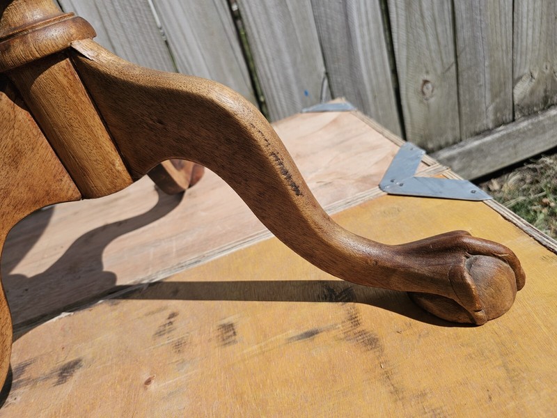 Antique American Chippendale Style Tilt-Top, Ball And Claw Side Table gallery