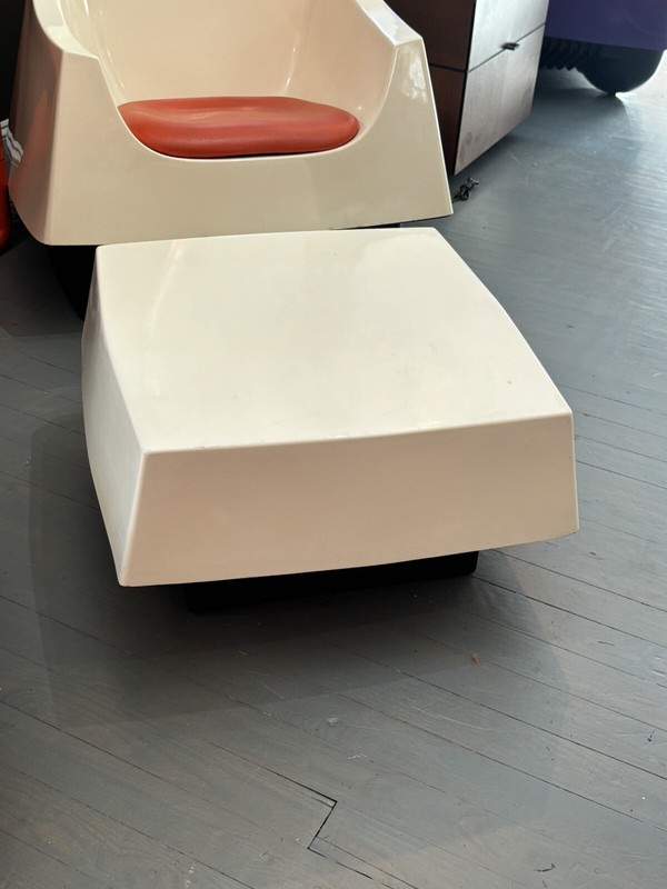 Rare Space Age Vecta Table In Black And White (1972)