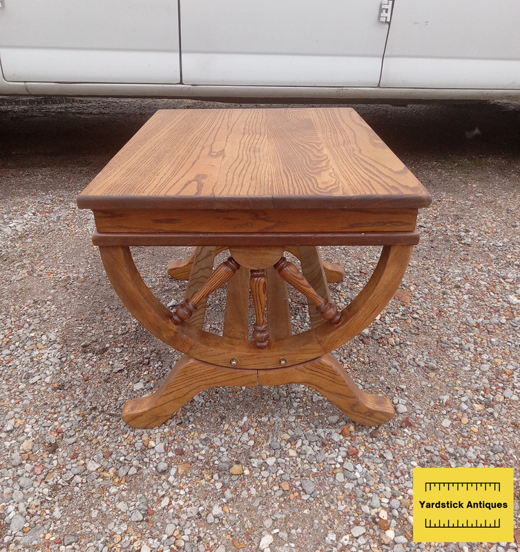 Mid Century Solid Oak Wagon Wheel End Table / Side Table (ET252)
