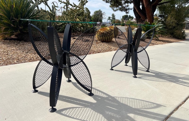 Mid-Century Modern Black Wrought Iron Butterfly Pair End Tables gallery