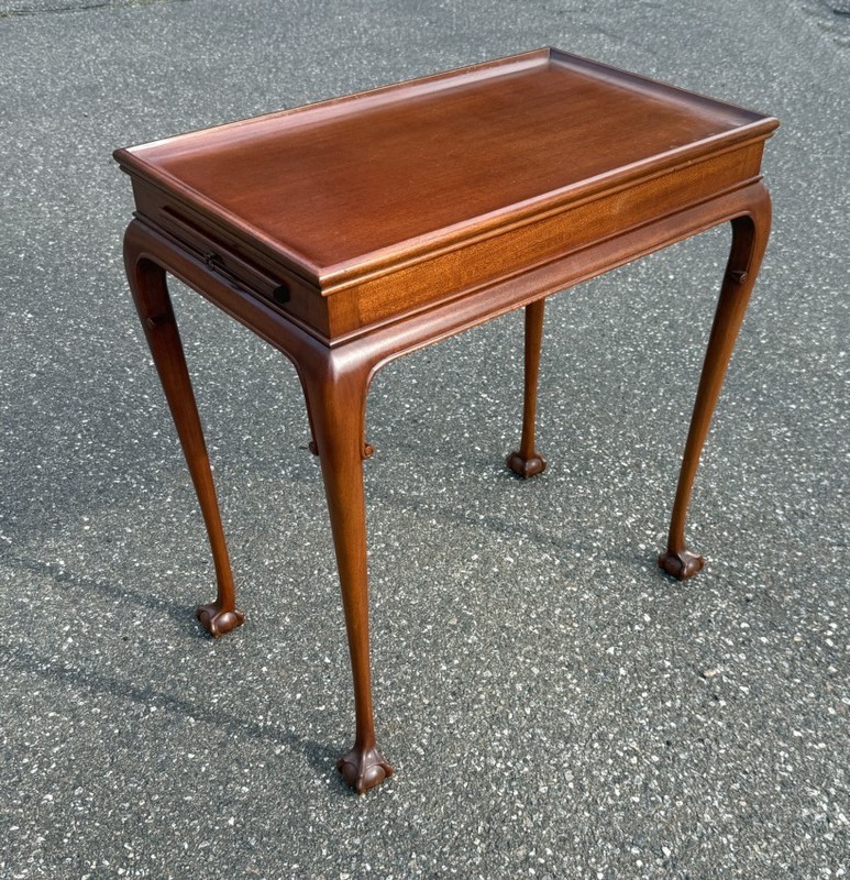 Hand crafted Nathan Margolis Chippendale style tea table w candle slides c1940