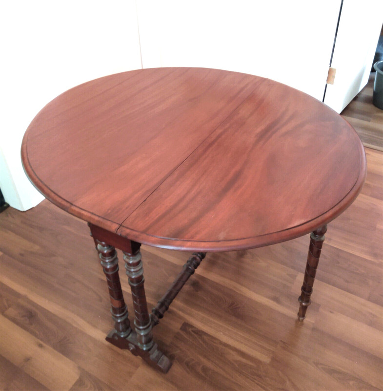 ARTS & CRAFTS SUTHERLAND TABLE c 1900. MAHOGANY, MEDIUM SIZE, FINE CONDITION