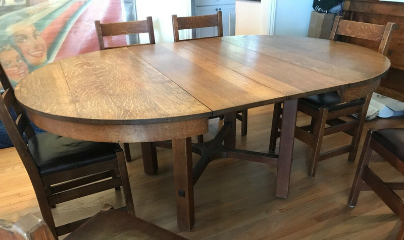 L &JG Stickley 1910 original Round or Oval Dining Table solid quarter sawn oak