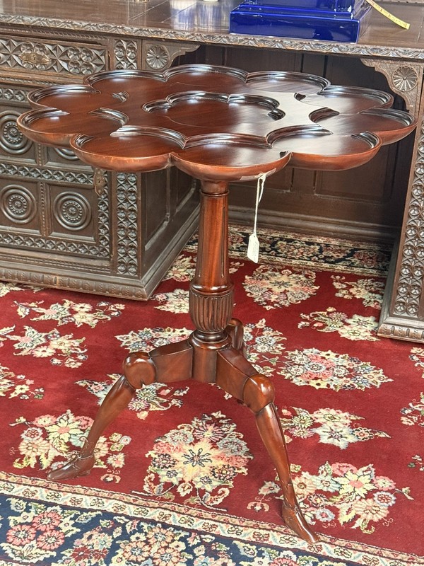 Vintage Mahogany Pie Crust Tea Table Tilt top Carved Occasional Table gallery