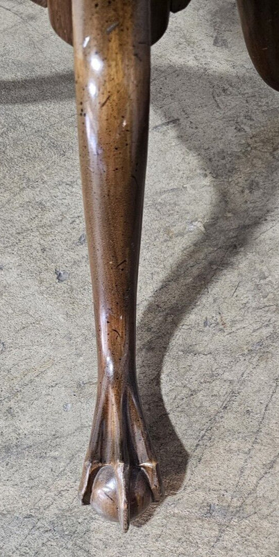 Kittinger Old Dominion Carved Chippendale Mahogany Tilt Top Table Ball & Claw gallery