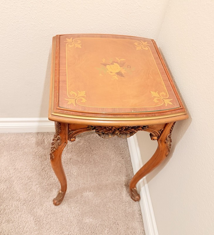 Vintage Italian Rococo Carved Wood Accent Table Made In Italy Louis XVStyle