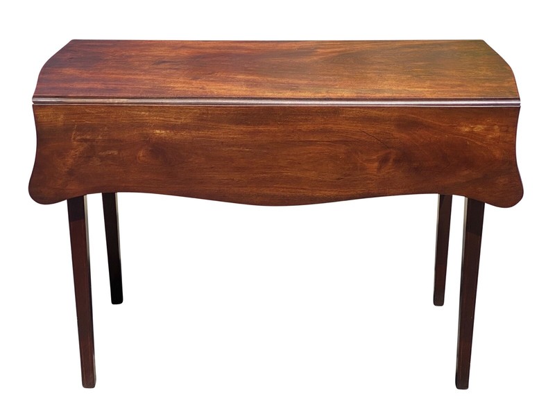 IMPORTANT ANTIQUE HEPPLEWHITE CONNECTICUT CHERRY INLAID DROPLEAF PEMBROKE TABLE gallery