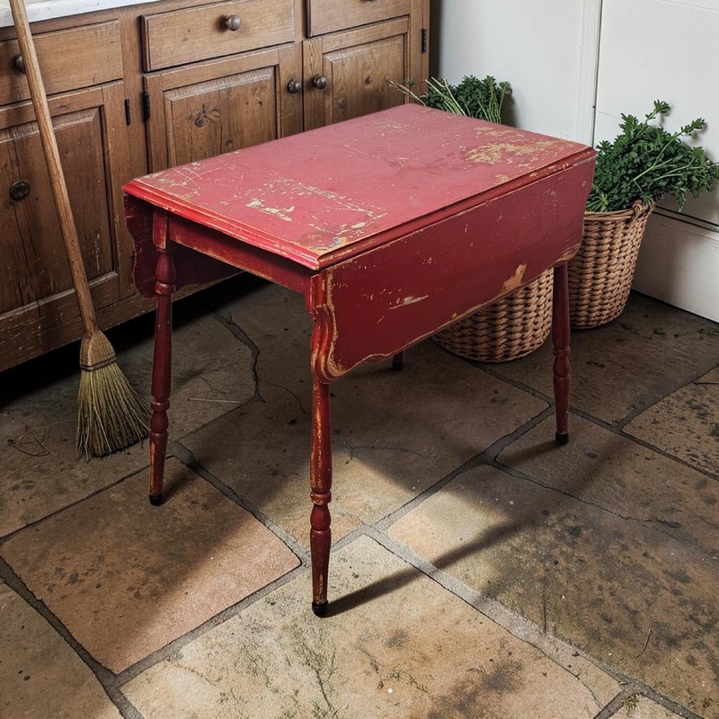 Late 19th C. Farmhouse Gateleg Drop Leaf Table Red Paint 41″ American Primitive