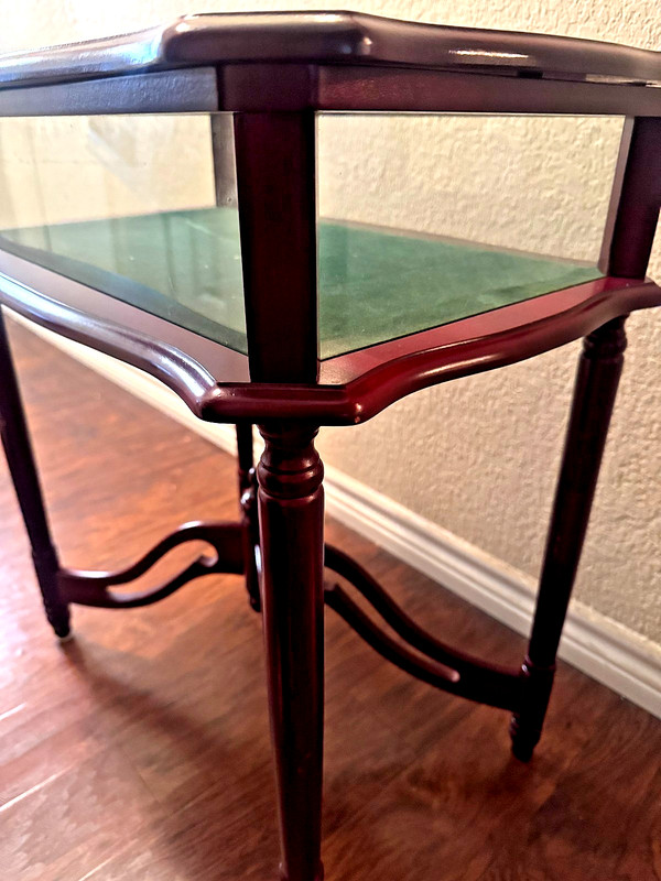 VINTAGE QUEEN ANNE DISPLAY GLASS TOP CURIO TABLE HINGED-LID GREEN VELVET gallery