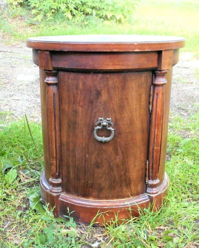 PAIR OF MID CENTURY REGENCY SINGLE DOOR DRUM TABLES