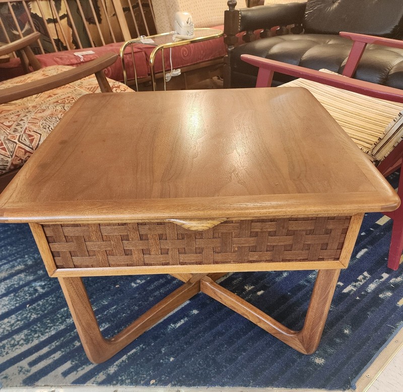 Vintage Single Drawer Lane Side Table/ nightstand. gallery