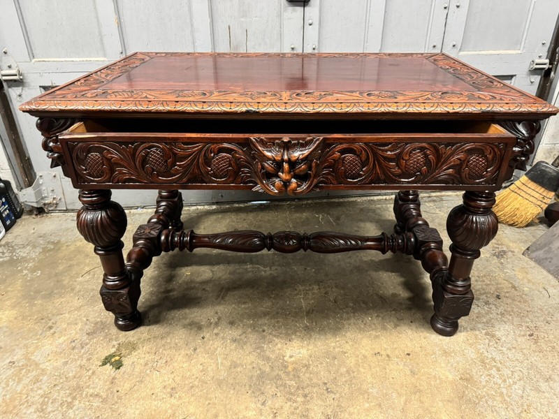 VICTORIAN CARVED MAHOGANY LIBRARY TABLE