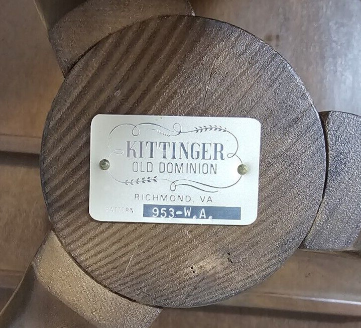 Kittinger Old Dominion Carved Chippendale Mahogany Tilt Top Table Ball & Claw gallery
