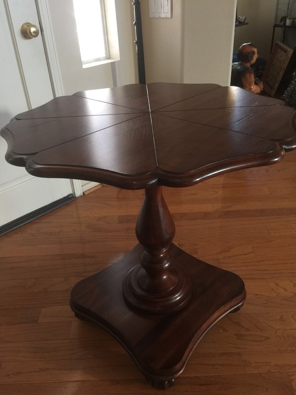 VTG HARDEN FURNITURE BRISTOL CHANNEL RUSTIC COUNTRY PEDESTAL TABLE #1335 CLOVER