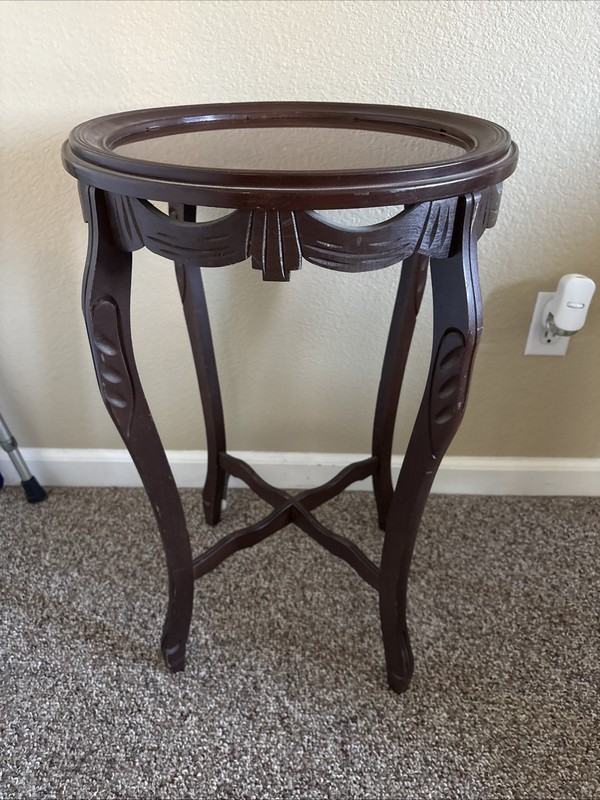 VTG-mahogany Decorative Round Accent Table With Glass
