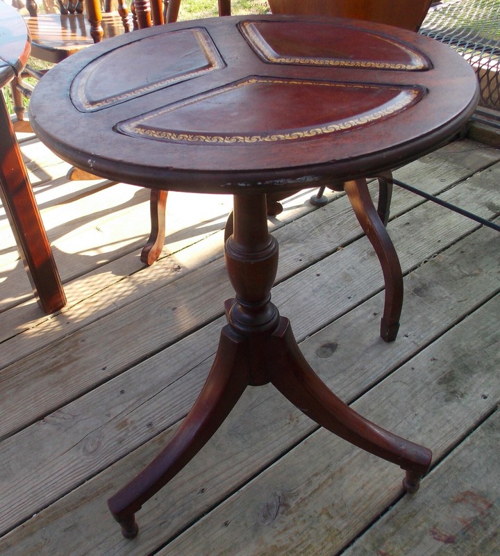 Mid Century Leather Top Inlay Round Table by Imperial gallery