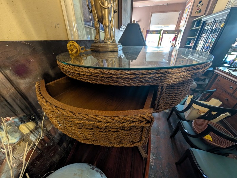Wicker Queen Ann table gallery