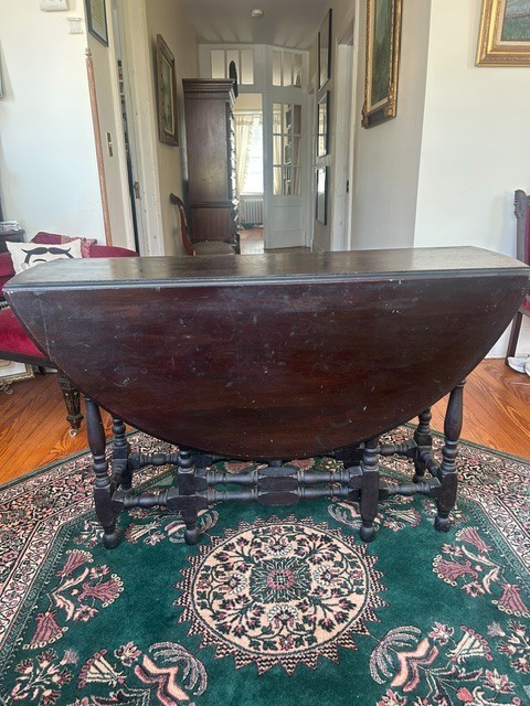 Antique William and Mary Style Oak/Mahogany Drop Leaf Gate Leg Table
