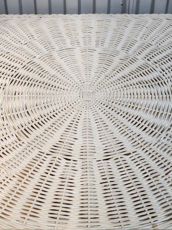 Vtg RARE Wicker Coffee Table Radial Top Floral Medallions Scalloped Details Boho gallery
