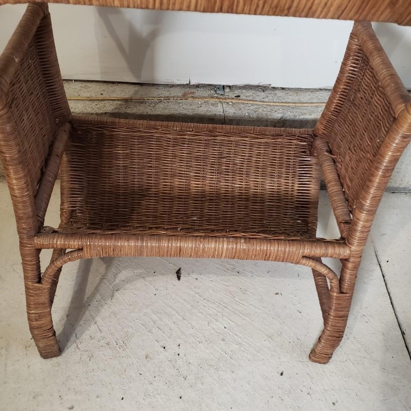 Vintage Wicker Rattan & Wood End Table Magazine Rack Book Shelf 24"x15"x24" MINT gallery