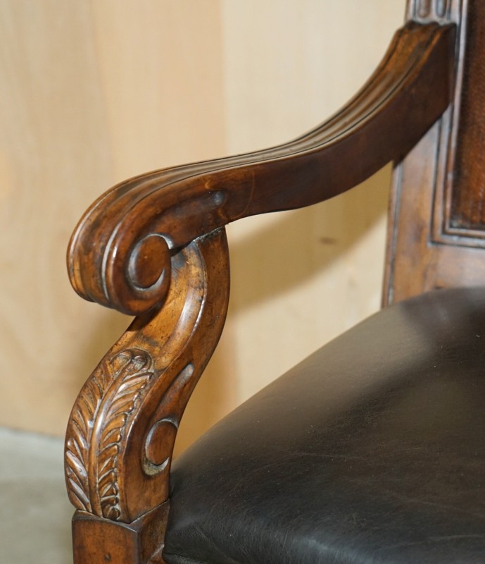 EXQUISITE THOMASVILLE SAFARI COLLECTION EXTENDING DINING TABLE & EIGHT CHAIRS gallery