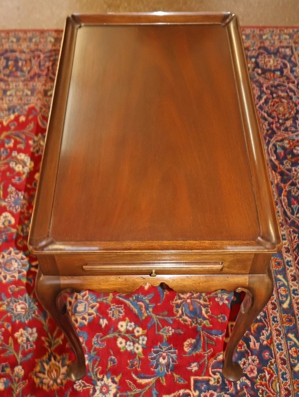 Kittinger Colonial Williamsburg Mahogany Queen Anne Style Tea Table gallery