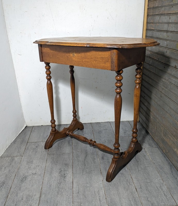 Antique Victorian Table Turned Bobbin Spindle Spool Legs – Knapp Joint Drawer
