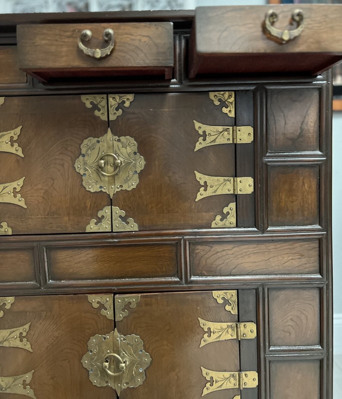 Vintage Oriental Side Table/ Cabinet gallery
