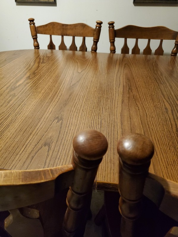 Beautiful Adjustable Wood Kitchen Table & 4Legs, 6 Seat Dining Table (Pick Up) gallery