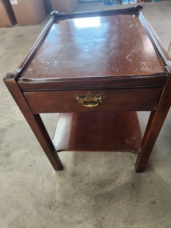 One single Hickory Chair Co James River Plantation Collection Side/End Table gallery