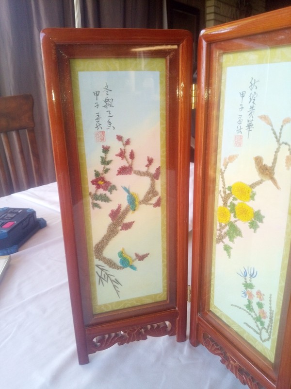 Vintage Chinese 4 panel table top screen Geishas gallery