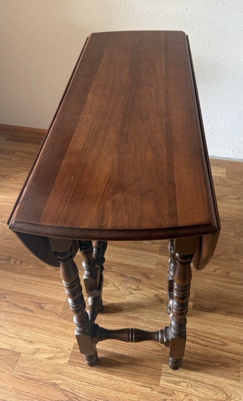 William and Mary Style Barley Twist Oak Gateleg Drop Leaf Breakfast Table gallery
