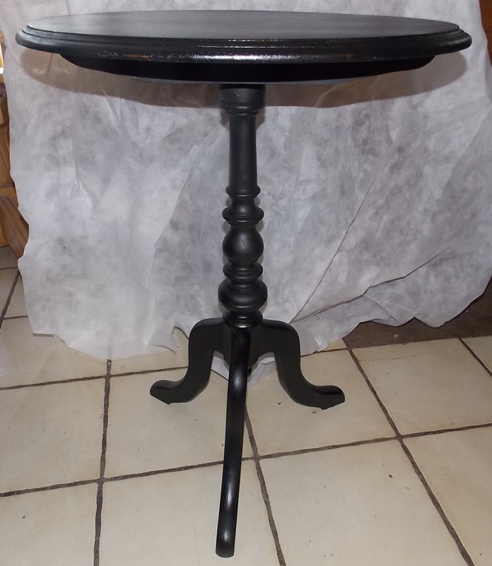 Black Oval Mahogany Lamp Table / Parlor Table (PRT91) gallery