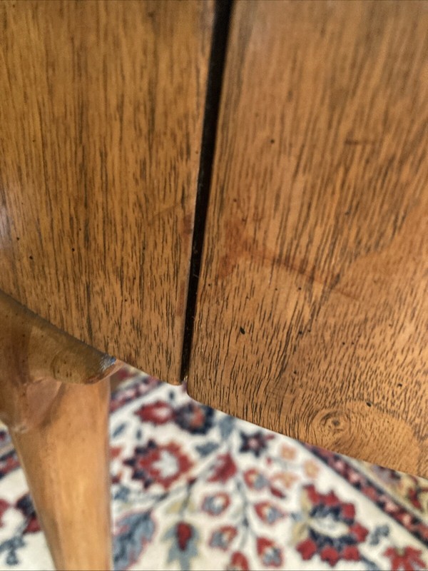 Baker Furniture Queen Anne Walnut Side Table End Table Round W/ Drawer gallery
