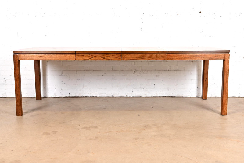 Thomasville Mid-Century Modern Extension Dining Table, Newly Refinished gallery
